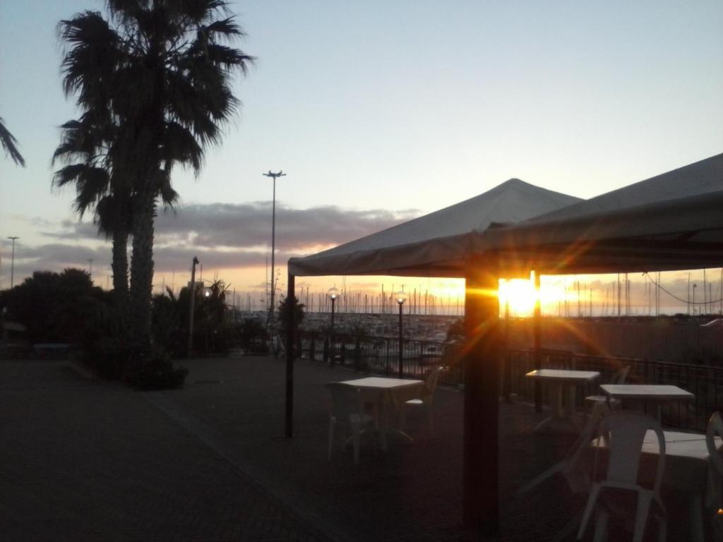 Albergo Ristorante Lucciola Santo Stefano al Mare Kültér fotó
