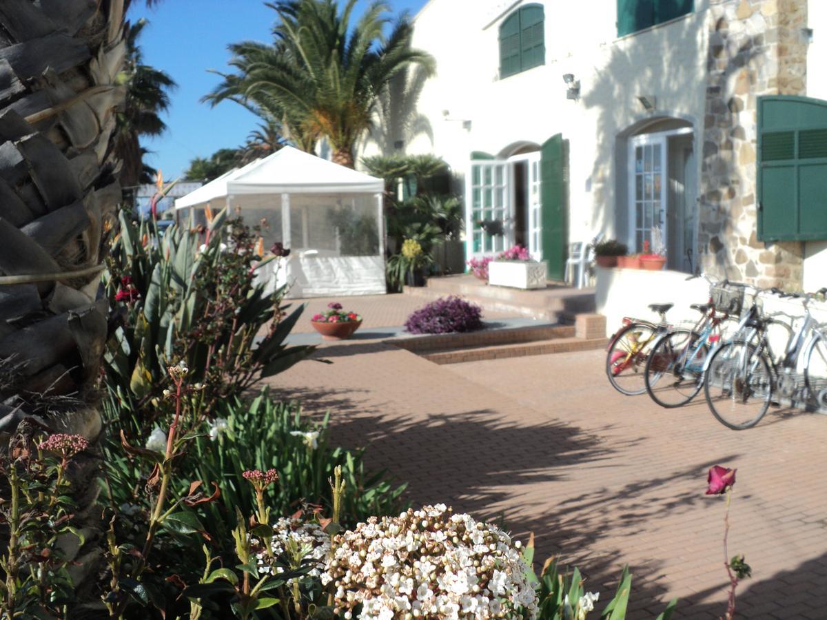 Albergo Ristorante Lucciola Santo Stefano al Mare Kültér fotó