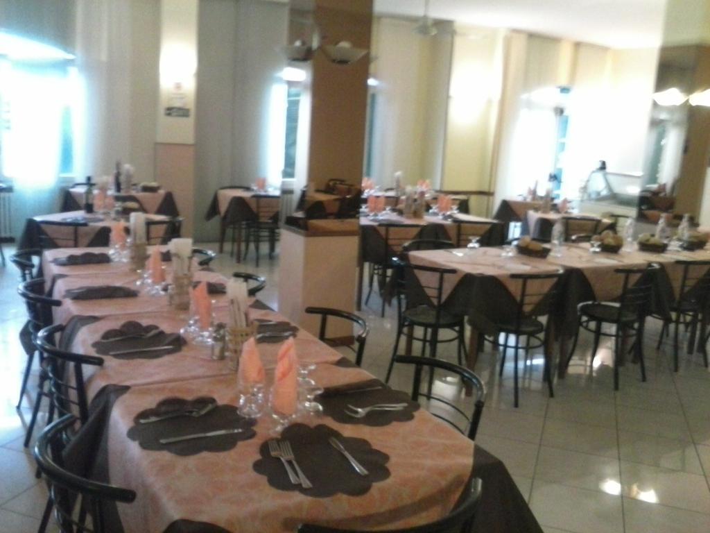 Albergo Ristorante Lucciola Santo Stefano al Mare Kültér fotó
